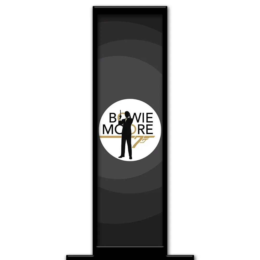 The Spy photo booth pillar start screen
