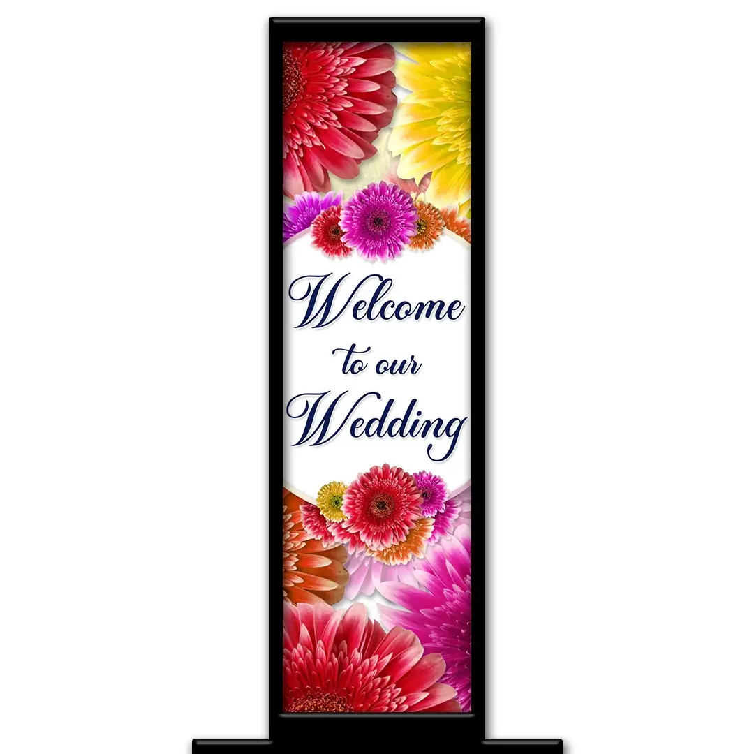 Luscious Daisies photo booth pillar start screen