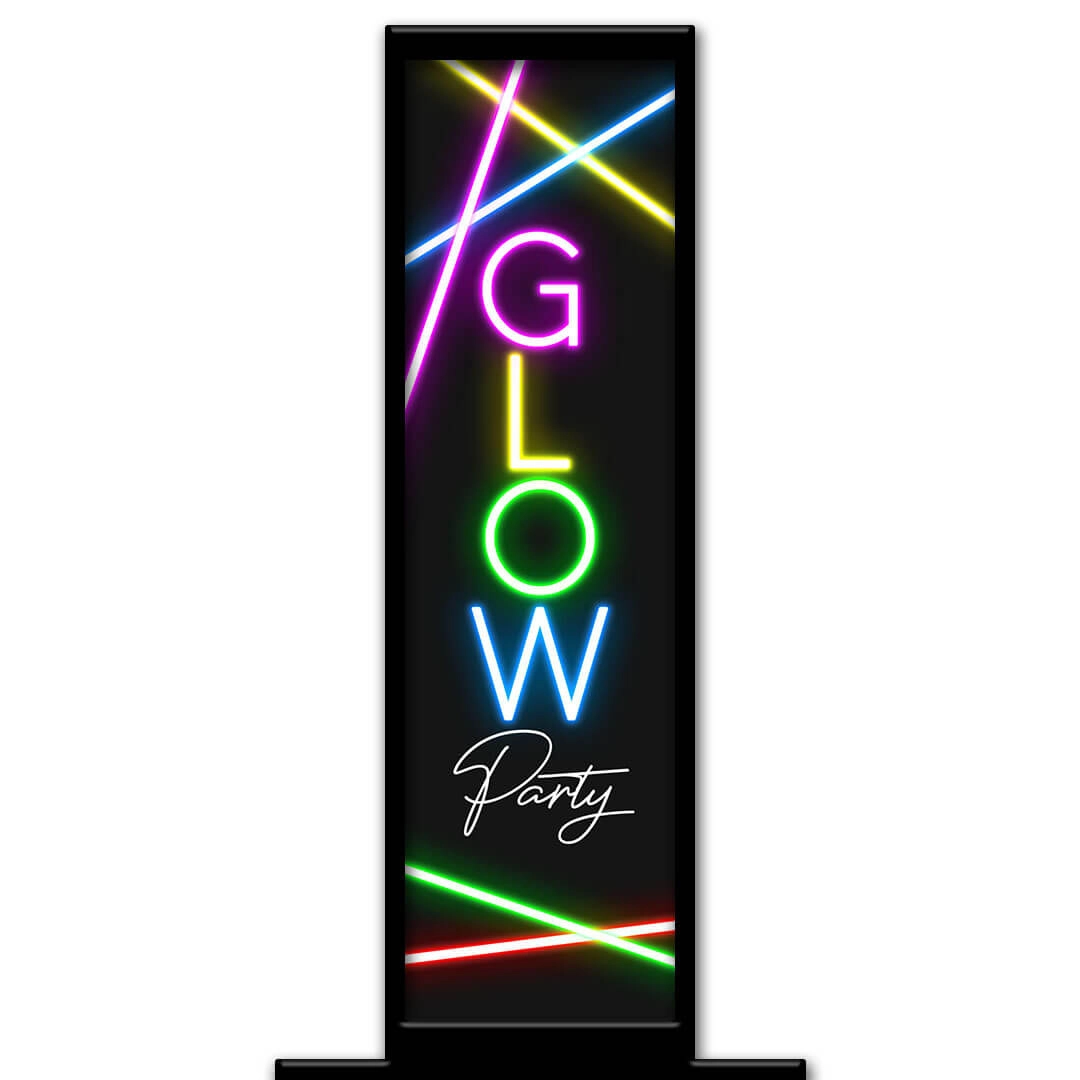 Glow Party photo booth pillar start screen