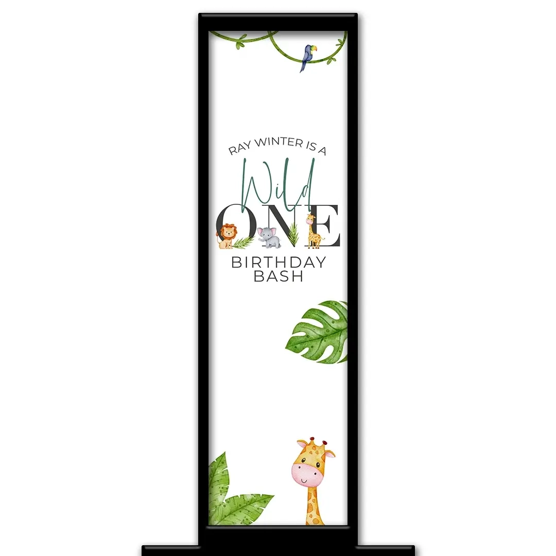 Wild ONE photo booth pillar start screen